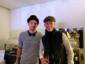 Lucas und Dennis bei einer Weihnachtsfeier des Therapiezentrum Wagner in der Lanxess Arena